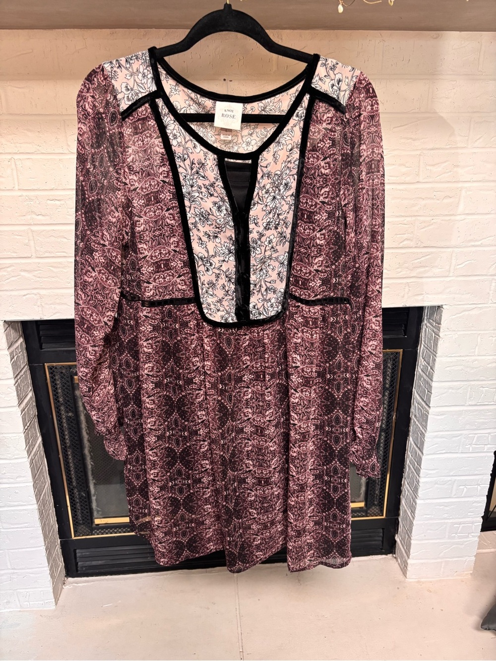 Knox Rose Mauve and Black Printed Midi Dress with Contrast Bib